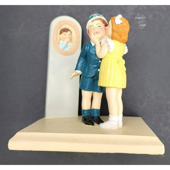 Francis Tipton Hunter Saturday Evening Post Girl Kissing Boy LE Figurine PD007 - Picture 7 of 7